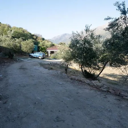 Chalet El Higueron *