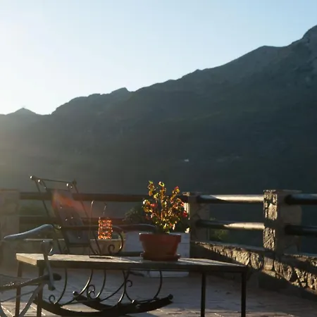Chalet El Higueron